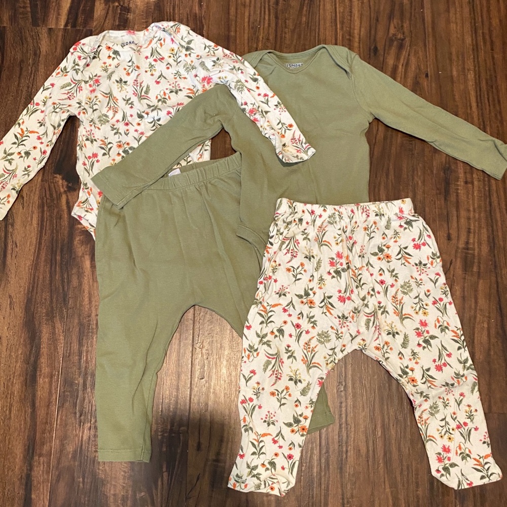 2 Old Navy Outfit Sets, interchangeable, Olive & Cream & Orange Flowers.